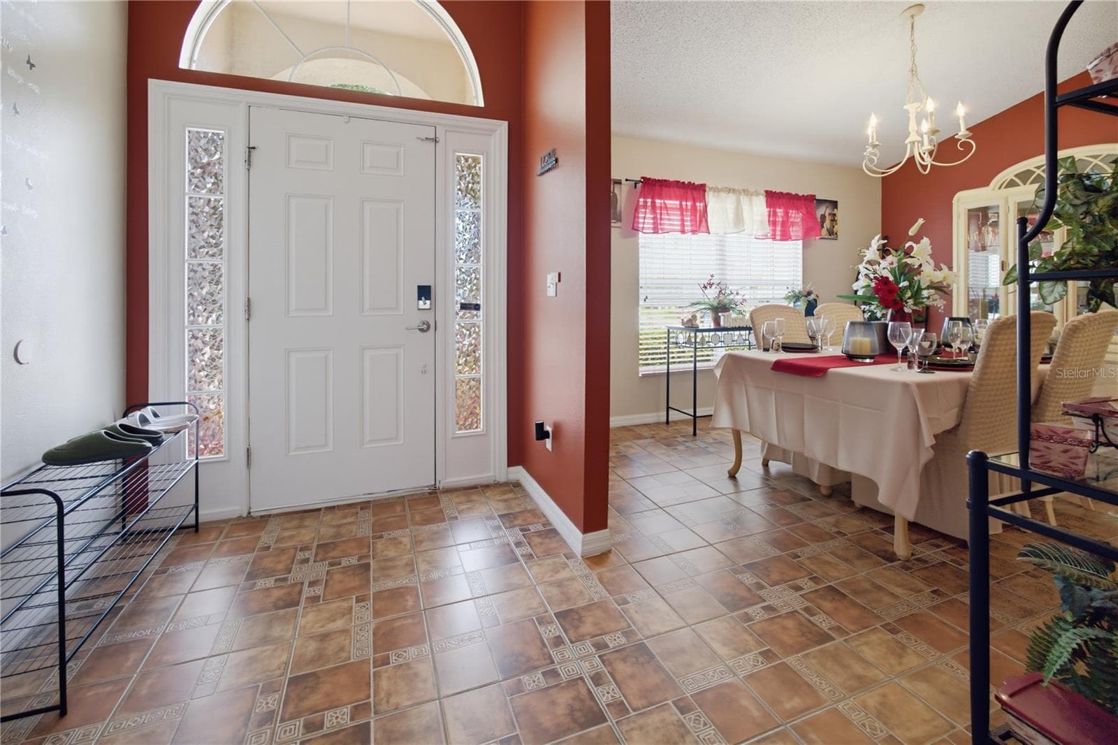 Single Family Residence at 672 BASINGSTOKE CT, KISSIMMEE, photo 18 of 28