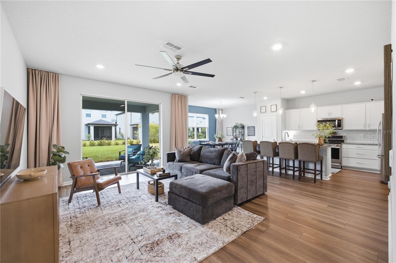 Single Family Residence at 18140 RAMBLE ON WAY, LAND O LAKES, photo 4 of 60
