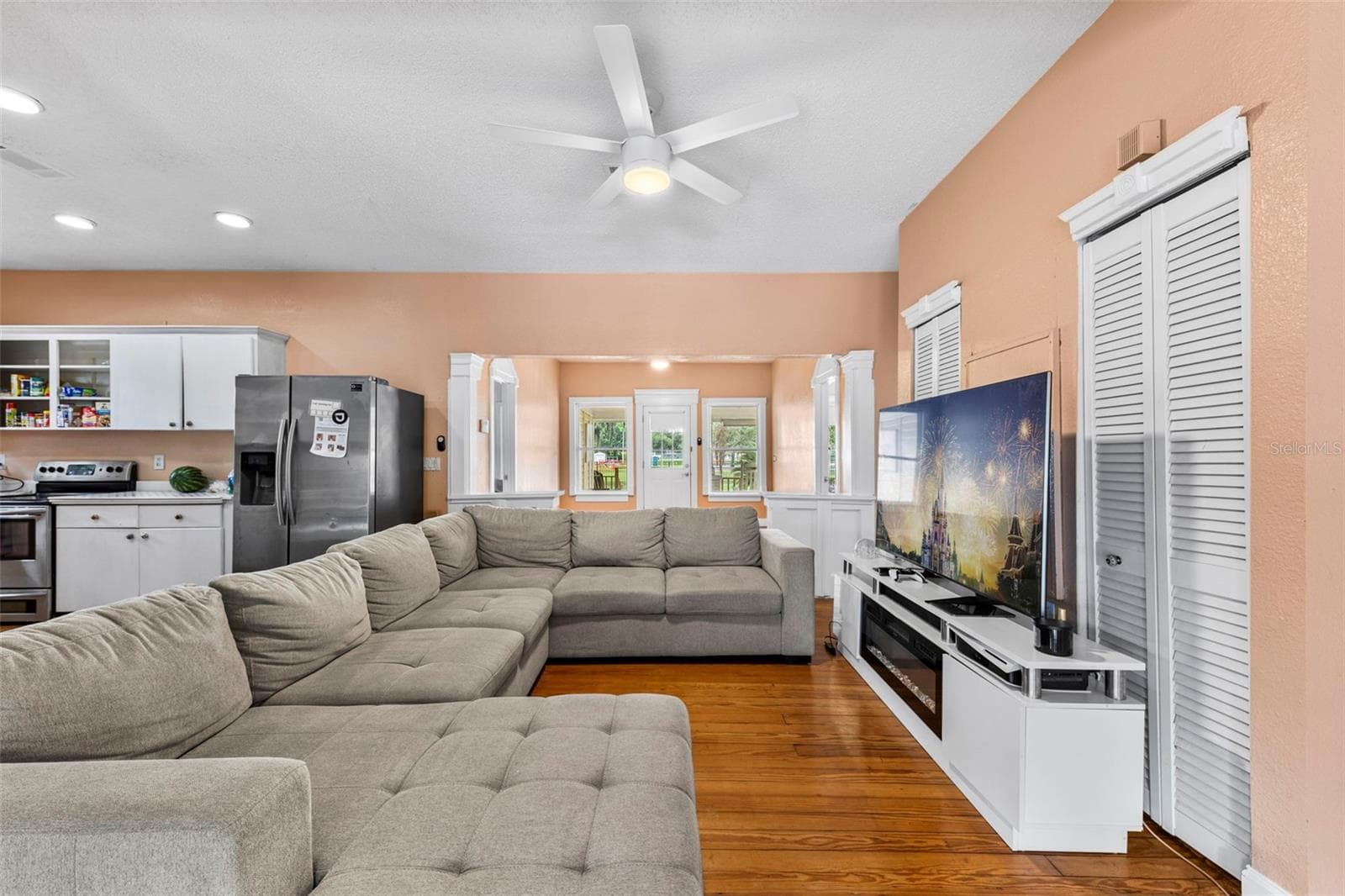 Single Family Residence at 1031 WALTHAM AVE, ORLANDO, photo 7 of 30