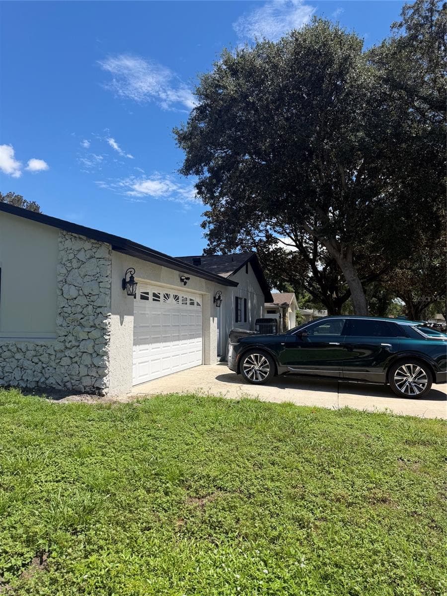 Single Family Residence at 1241 ANGELINE AVE, ORLANDO, photo 3 of 26