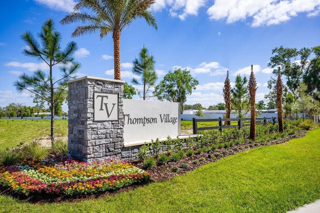 Community Entrance - 291 THOMPSON VILLAGE AVE, APOPKA