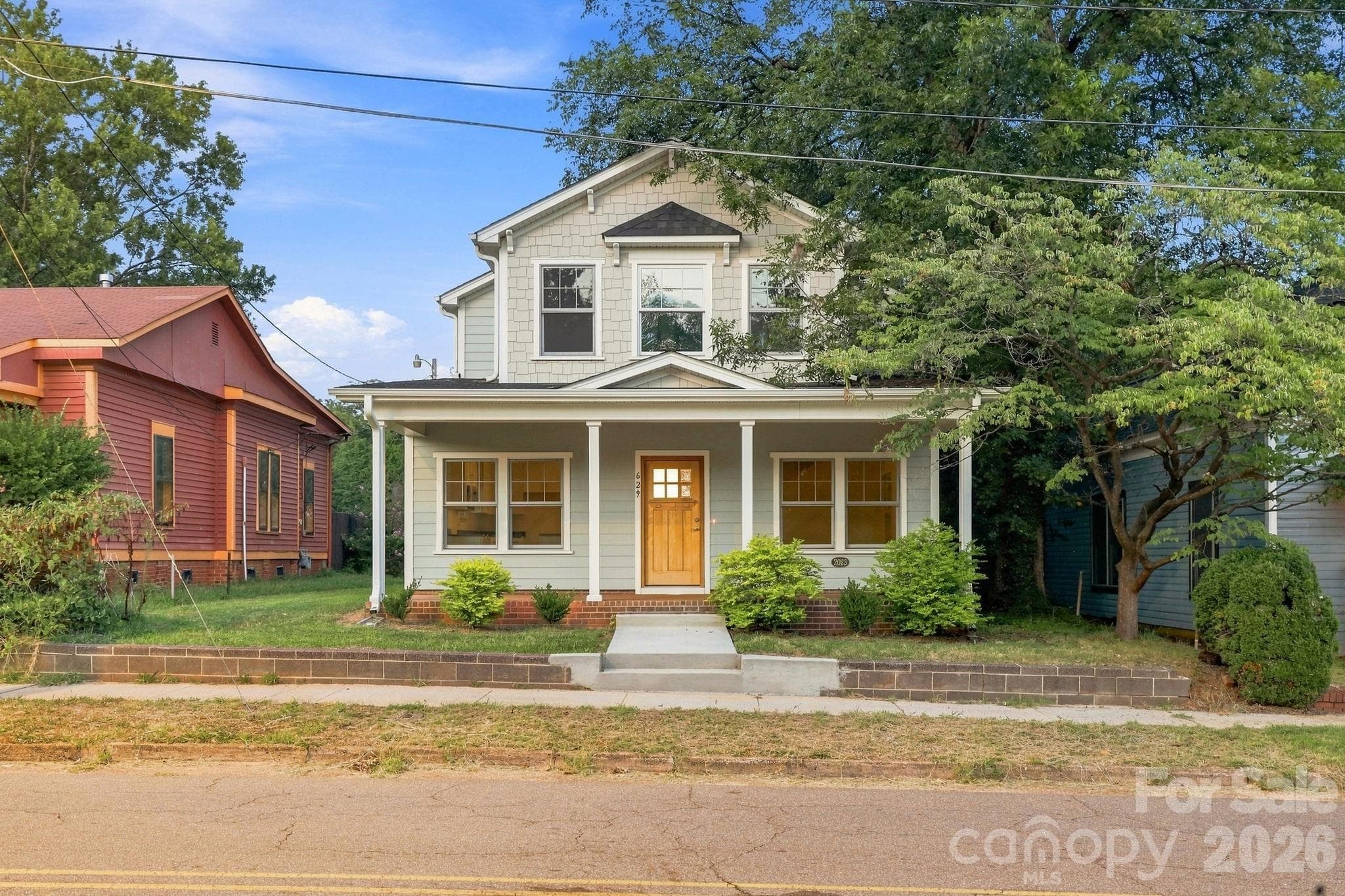 629 S Race Street