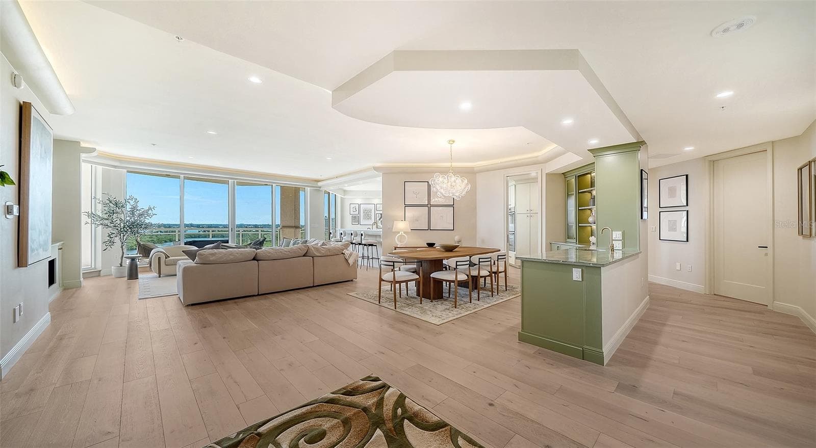 Condominium at 1300 BENJAMIN FRANKLIN DR #809, SARASOTA, photo 7 of 92