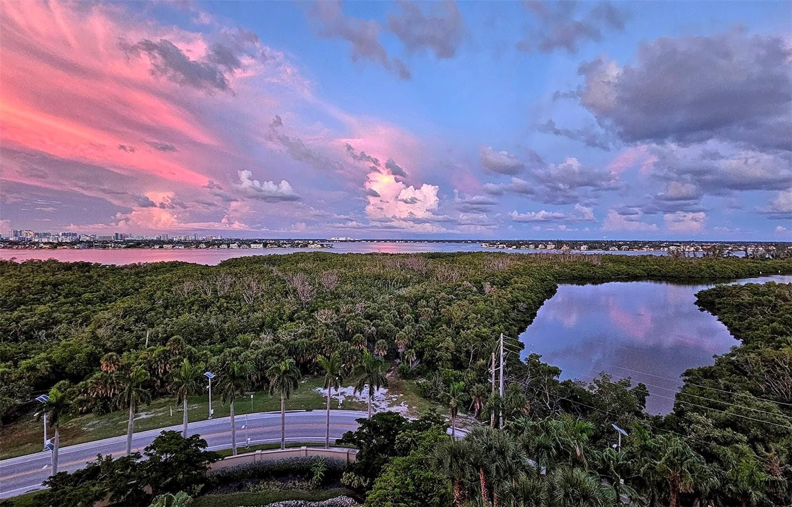 Condominium at 1300 BENJAMIN FRANKLIN DR #809, SARASOTA, photo 20 of 92