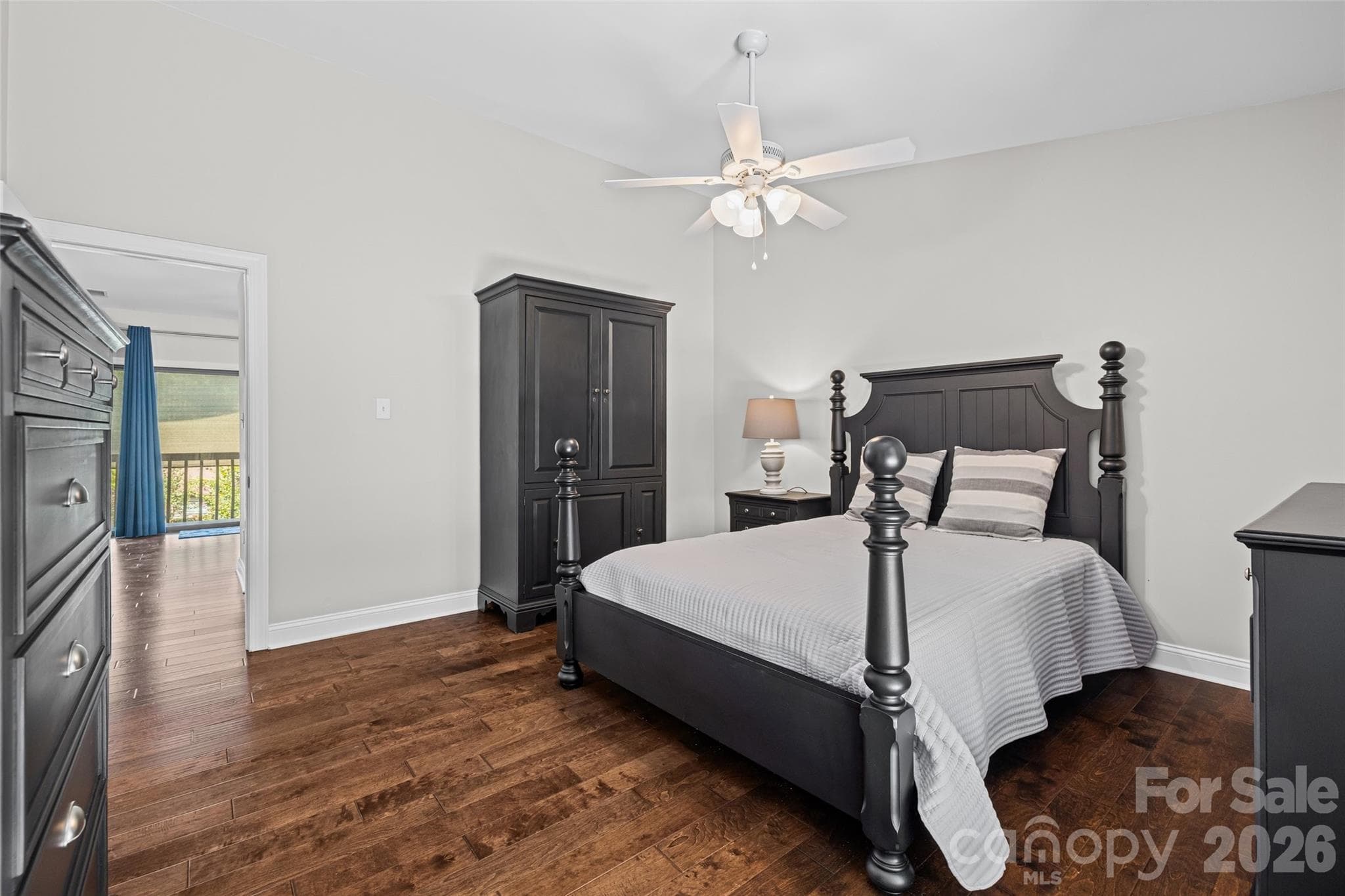 Sloped ceilings in bedroom - 4160 Charlotte Highway, Lake Wylie