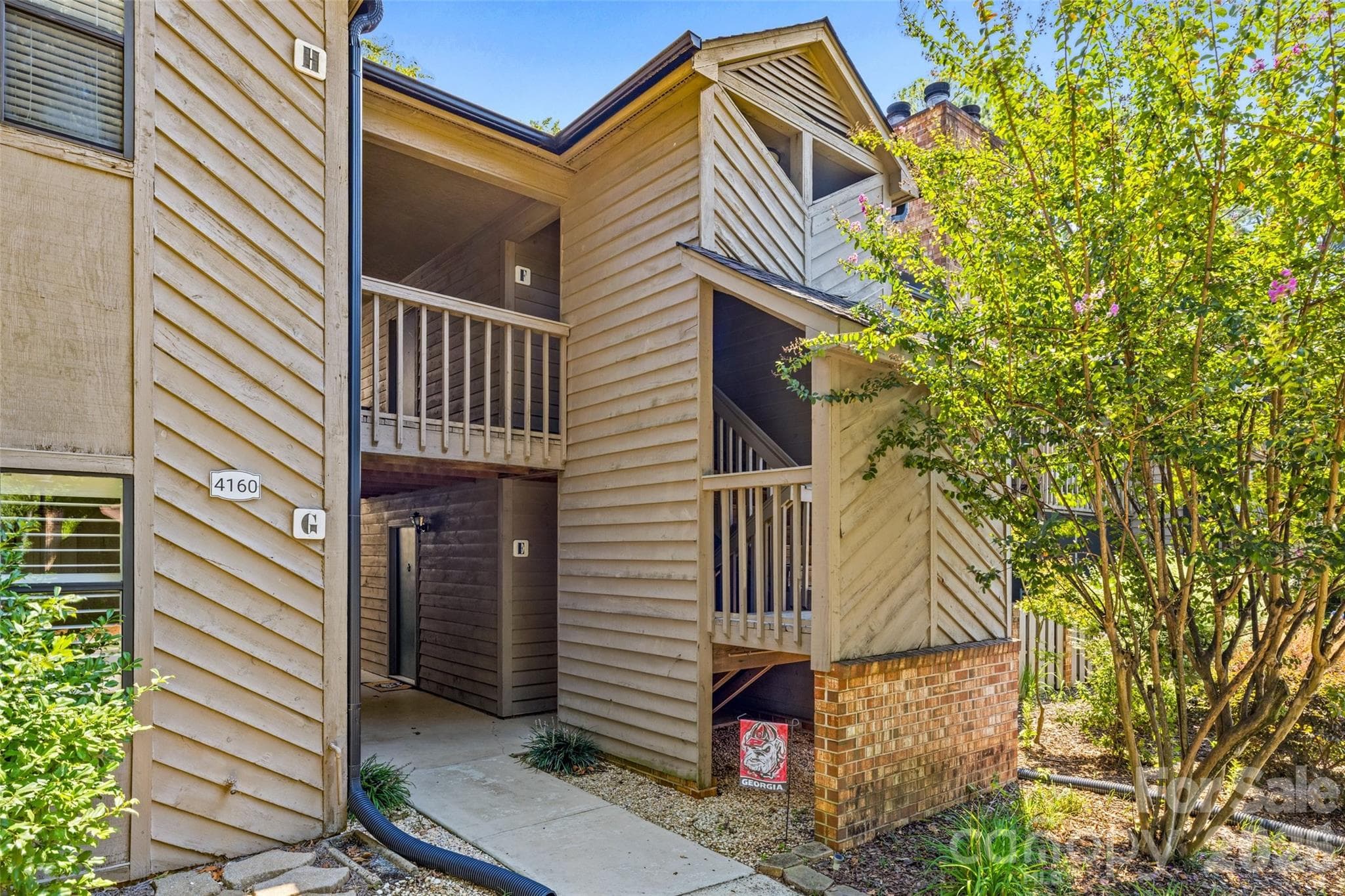 Second floor condo with tree views: welcome to the Treehouse - 4160 Charlotte Highway, Lake Wylie