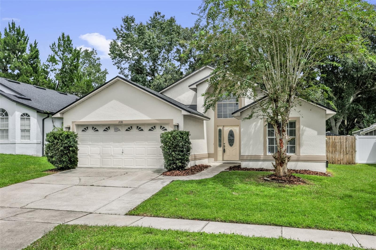Single Family Residence at 1930 AQUARIUS CT, OVIEDO, photo 2 of 32