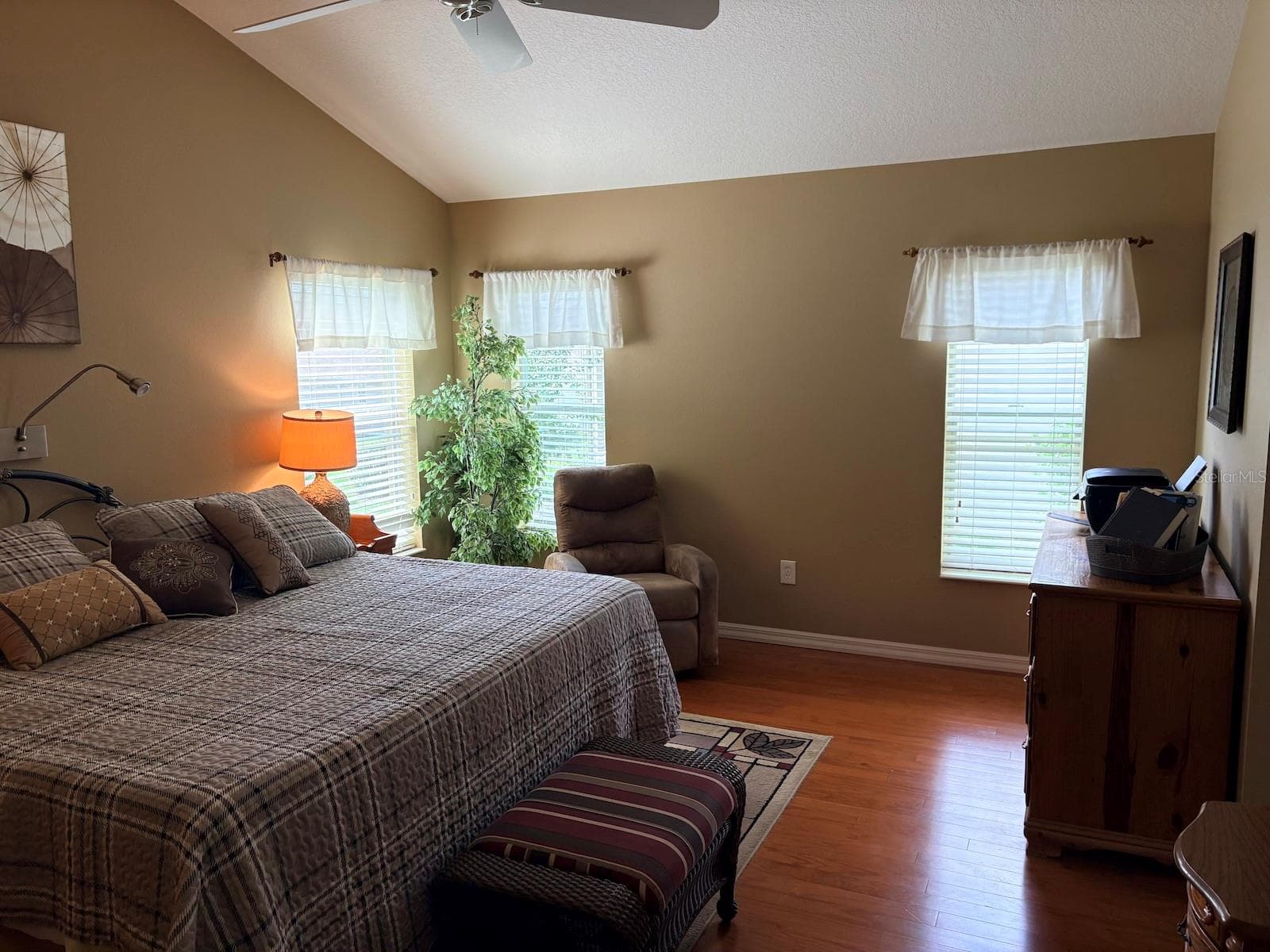 Single Family Residence at 965 JOINER PL, THE VILLAGES, photo 16 of 25