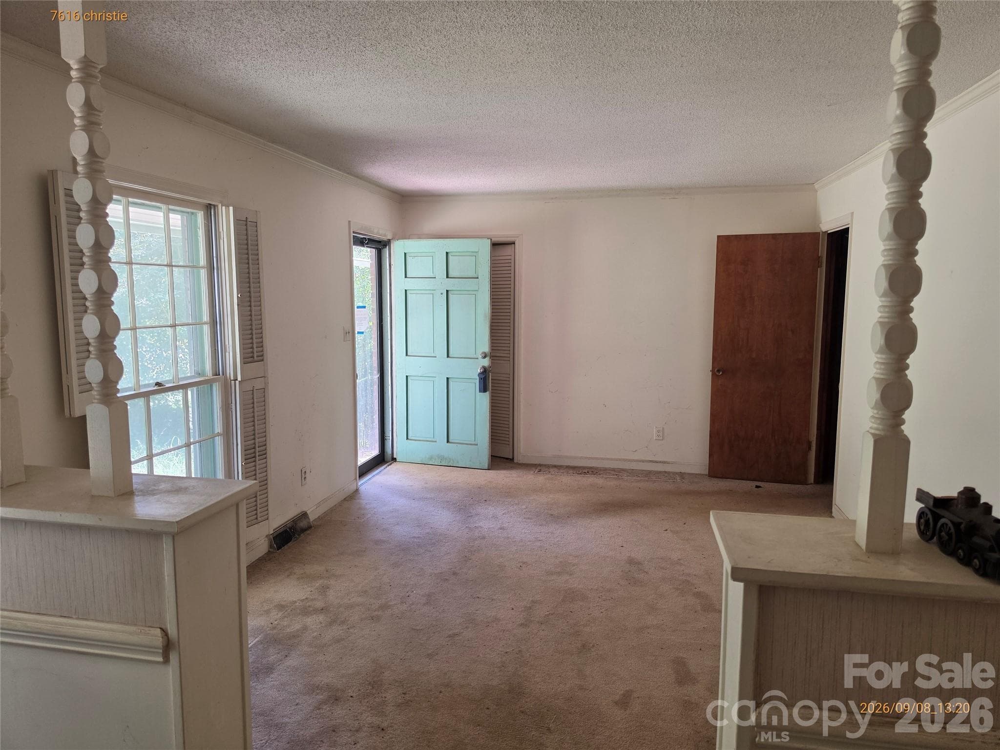 Single Family Residence at 7616 Christie Lane, Charlotte, photo 3 of 16