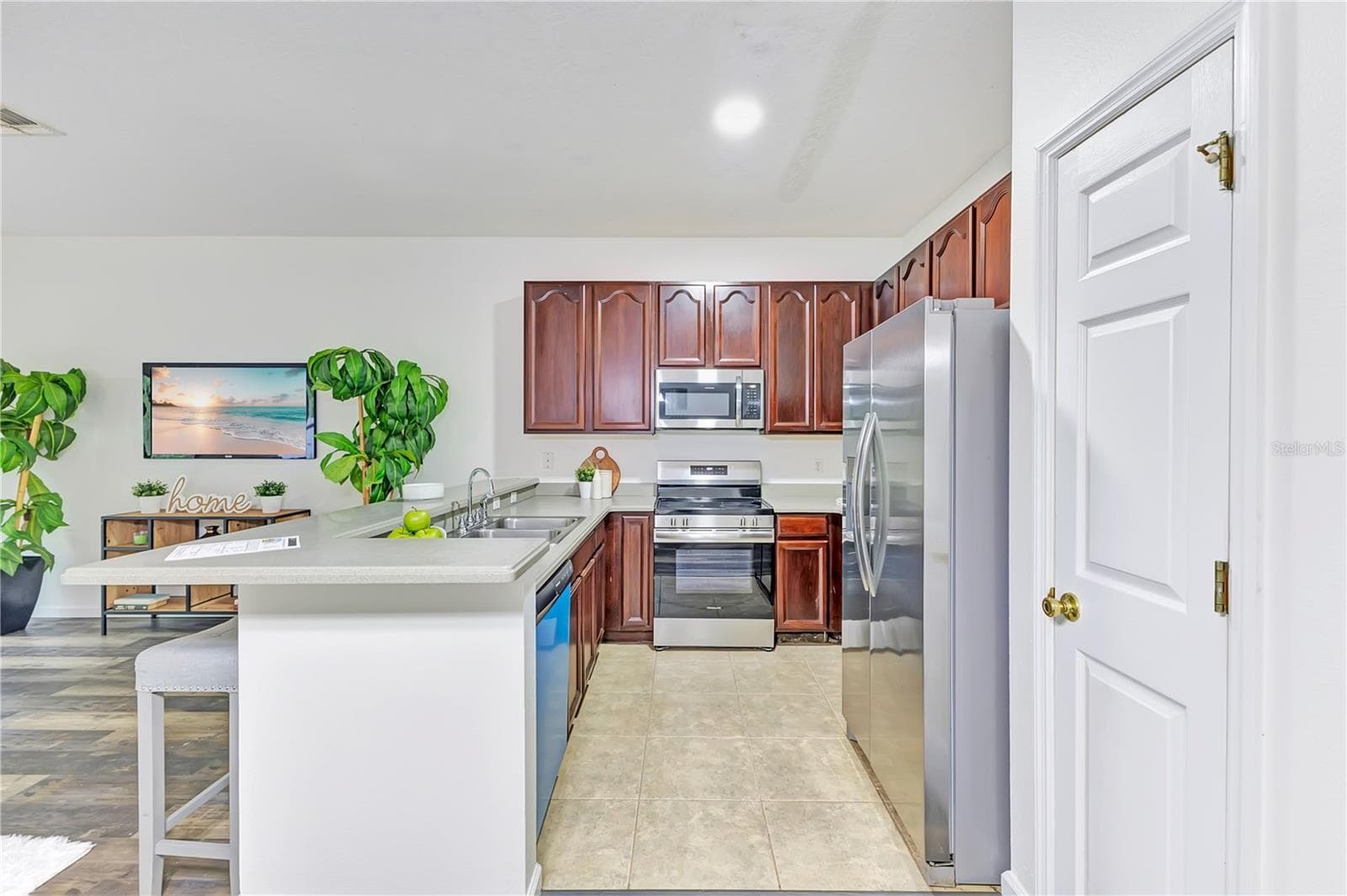 Townhouse at 16077 OLD ASH LOOP #19, ORLANDO, photo 9 of 49