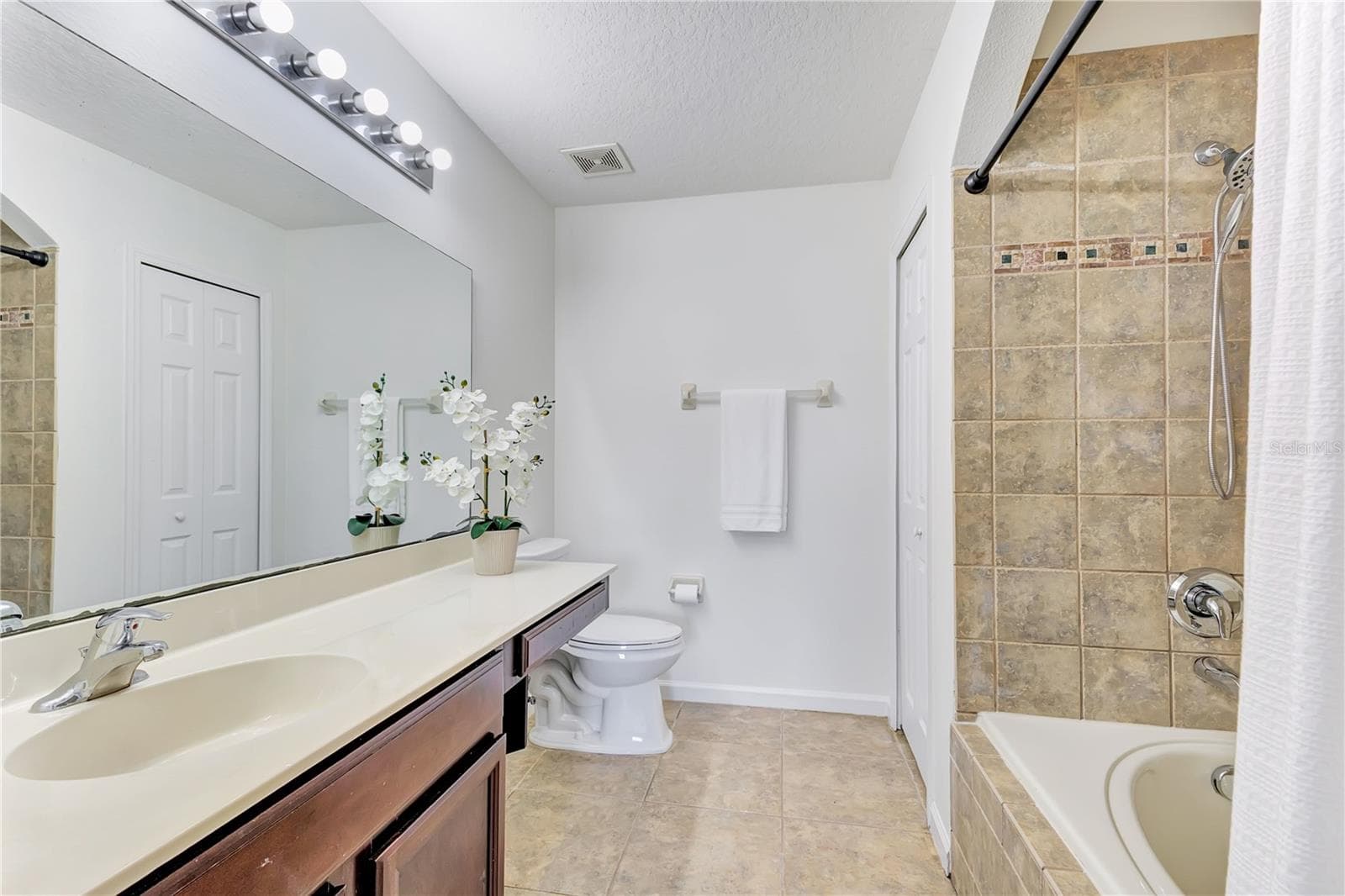 Townhouse at 16077 OLD ASH LOOP #19, ORLANDO, photo 29 of 49