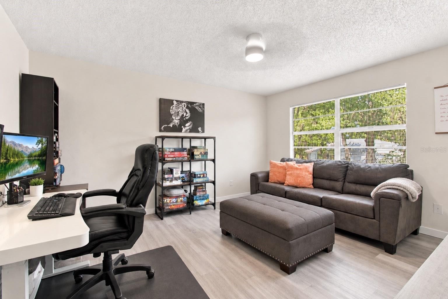 Single Family Residence at 626 FOREST HILLS DR, BRANDON, photo 16 of 38