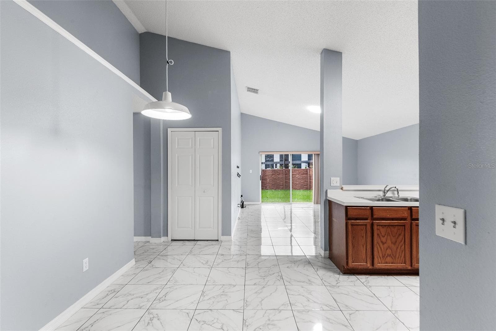 Single Family Residence at 7814 ELMSTONE CIR, ORLANDO, photo 12 of 38