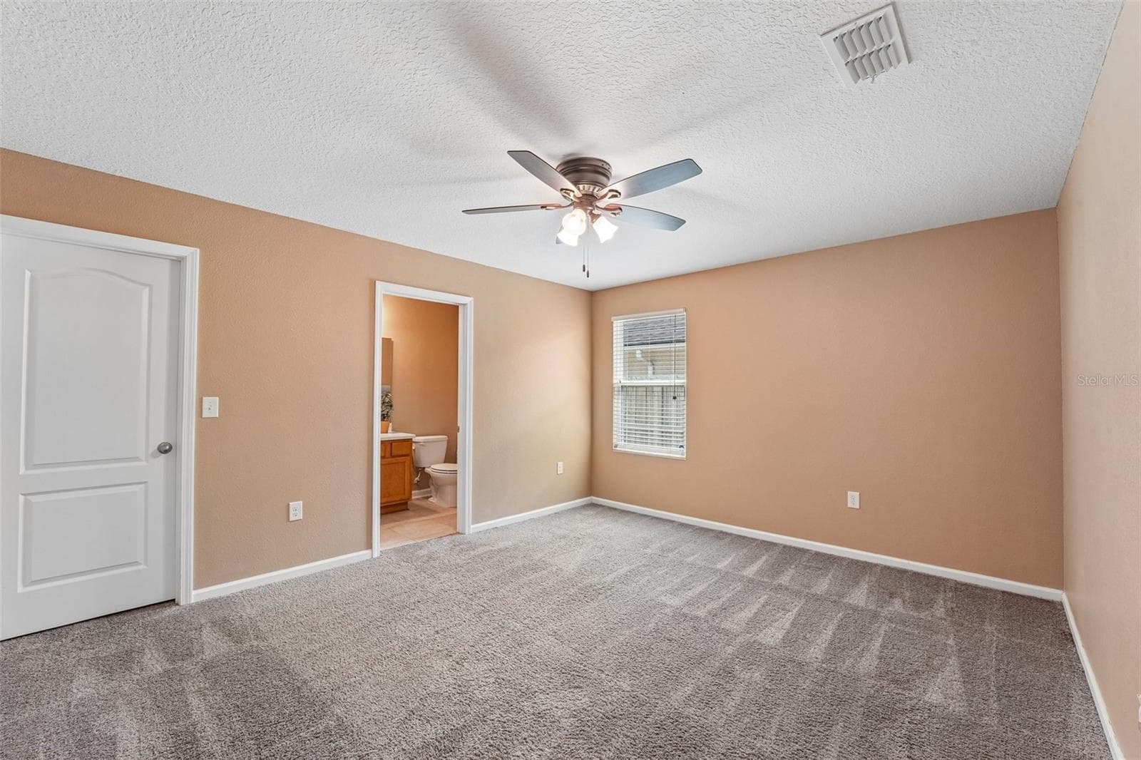 Bedroom w/ensuite bathroom, freshly painted - 353 CRESCENT KEY DR, ST AUGUSTINE