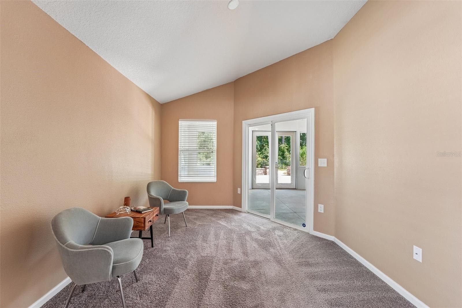 Primary retreat, freshly painted - 353 CRESCENT KEY DR, ST AUGUSTINE