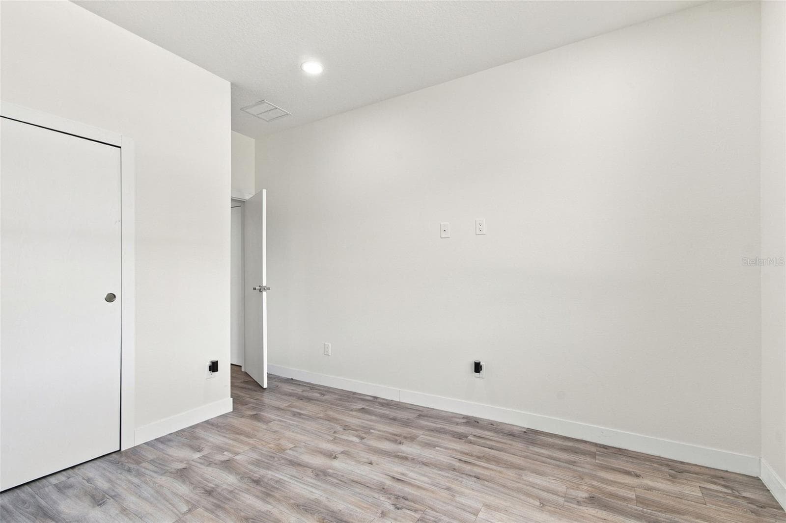 Single Family Residence at 7519 N COOLIDGE AVE, TAMPA, photo 36 of 74