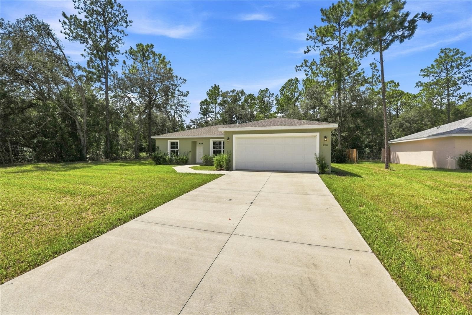 Long Driveway - 7390 N IRELAND DR, DUNNELLON