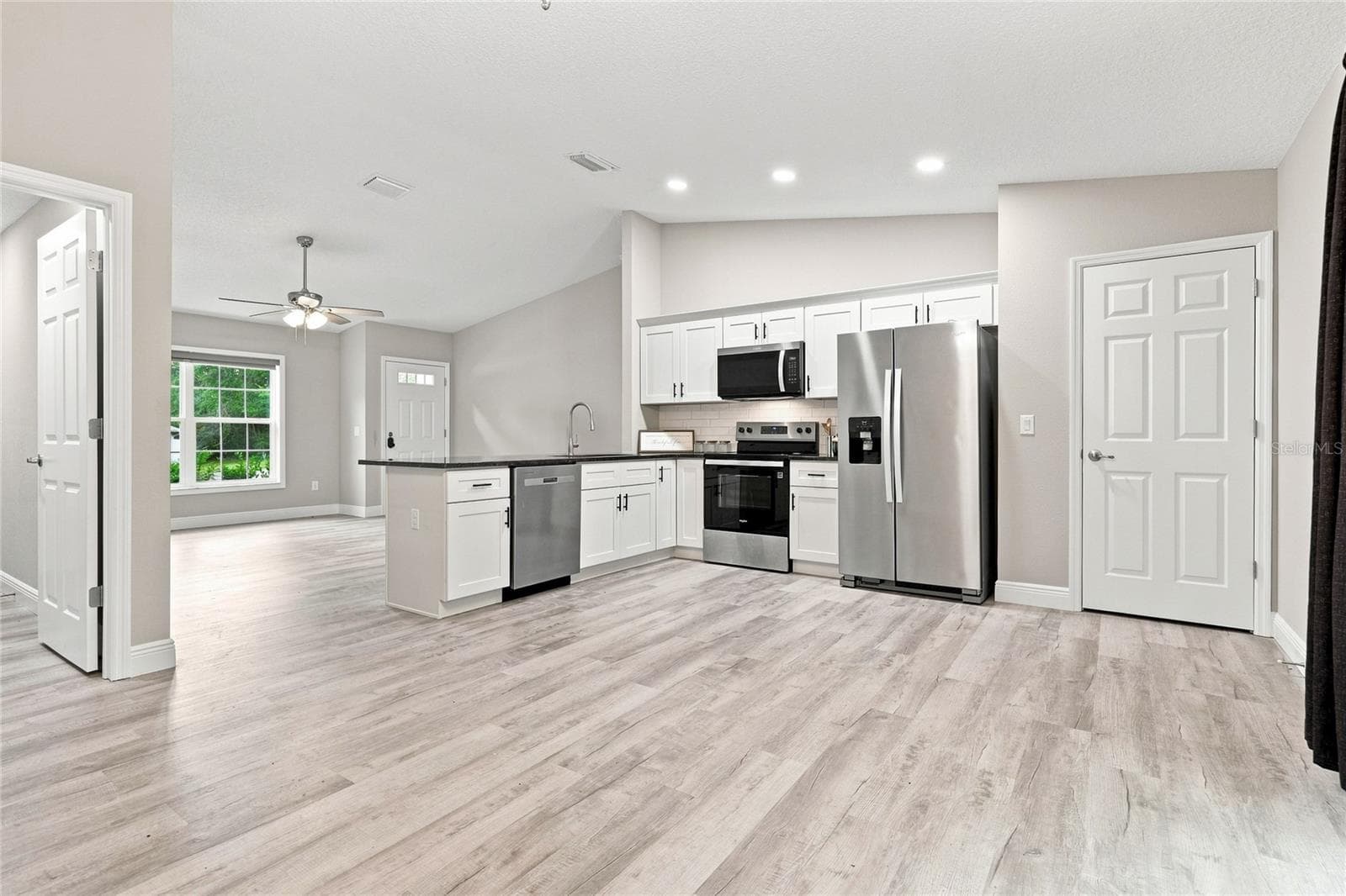 Kitchen - 7390 N IRELAND DR, DUNNELLON