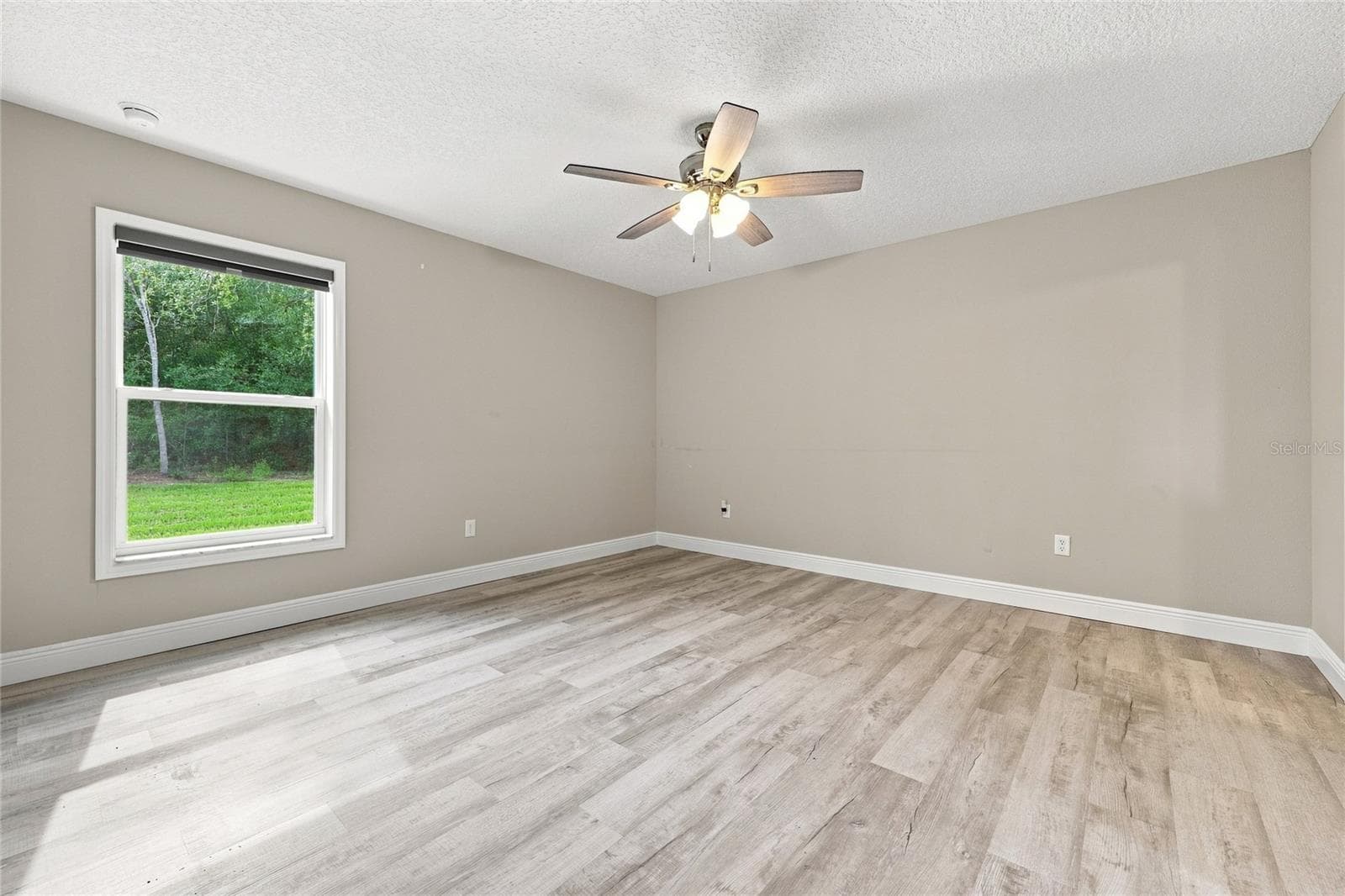 Master Bedroom - 7390 N IRELAND DR, DUNNELLON