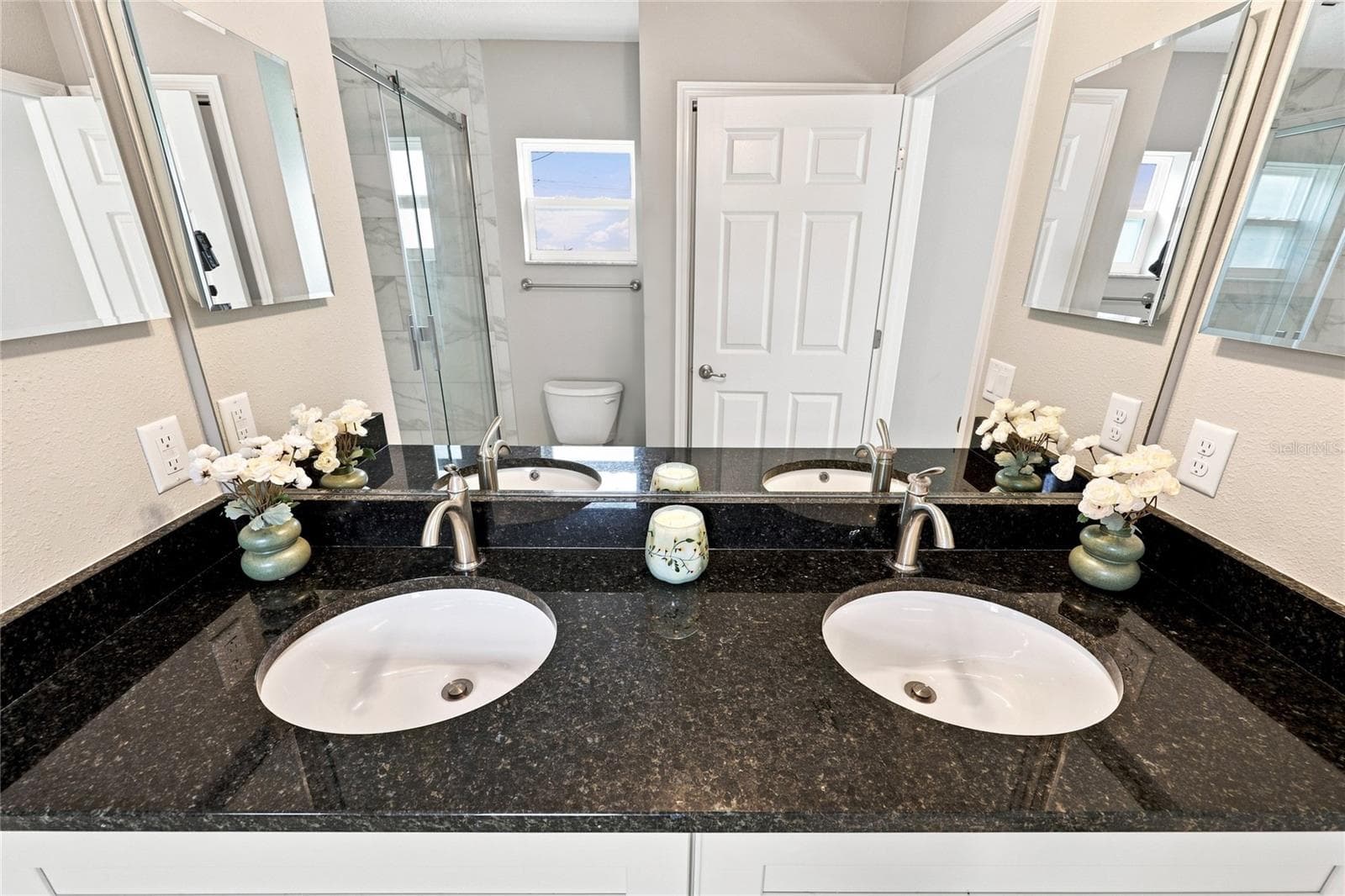 Master Bathroom - 7390 N IRELAND DR, DUNNELLON