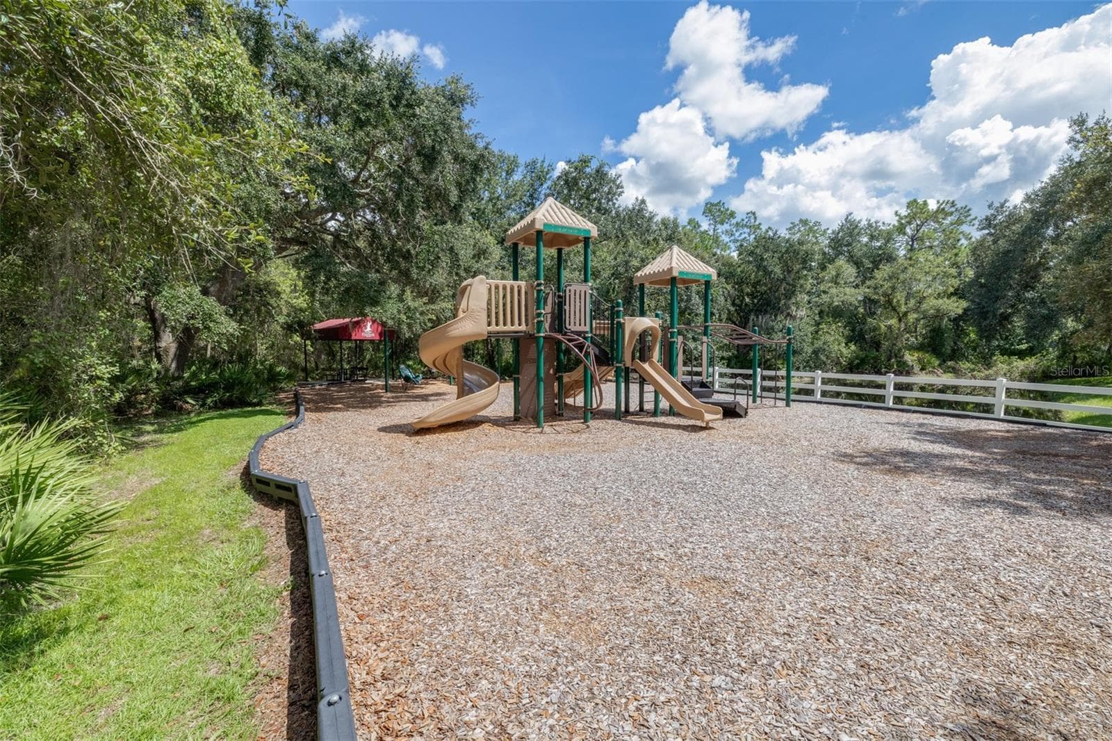 Single Family Residence at 17012 FALCONRIDGE RD, LITHIA, photo 63 of 100