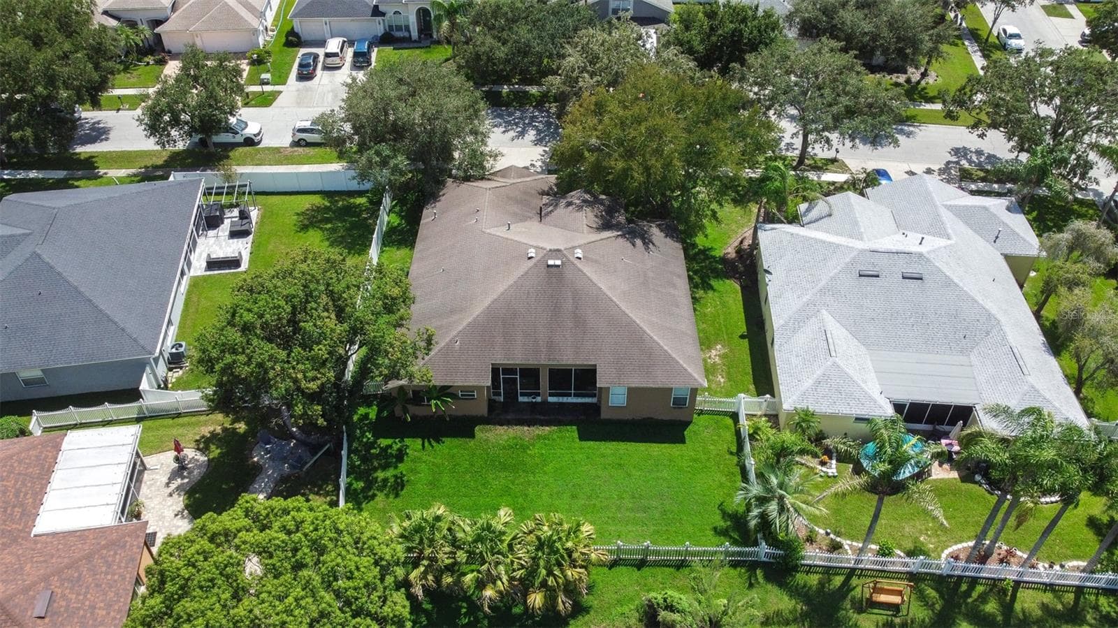 Single Family Residence at 17012 FALCONRIDGE RD, LITHIA, photo 78 of 100
