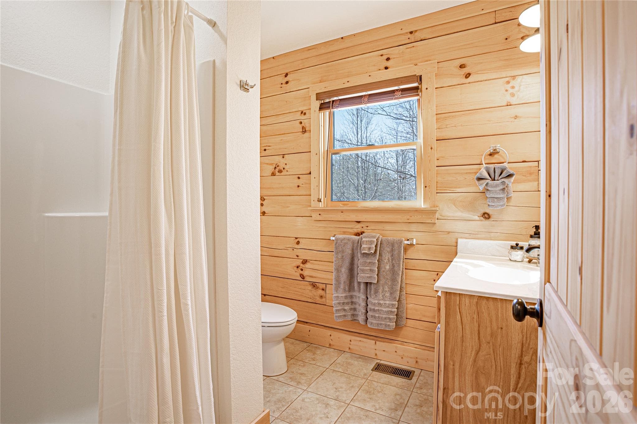 Single Family Residence at 201 Whitestone Circle, Union Mills, photo 20 of 38
