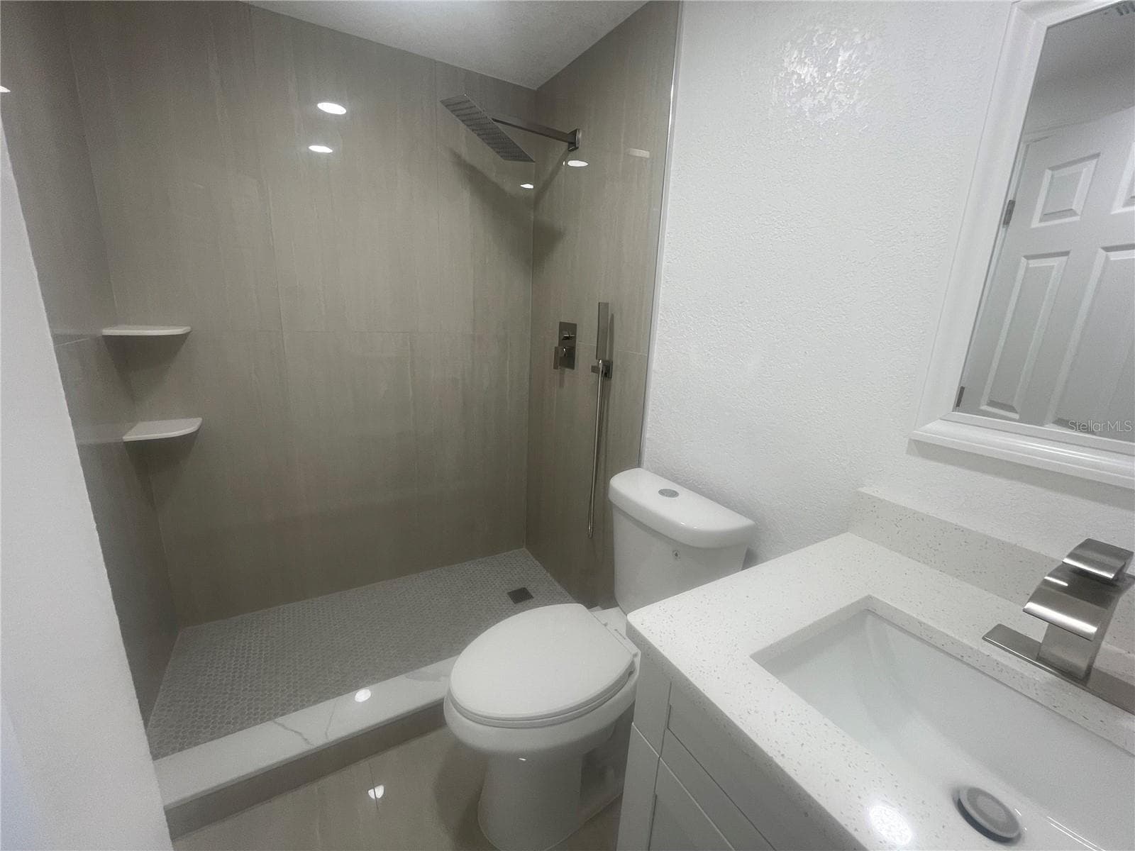 BATHROOM 1 - 7025 CUTTY SARK DR, PORT RICHEY