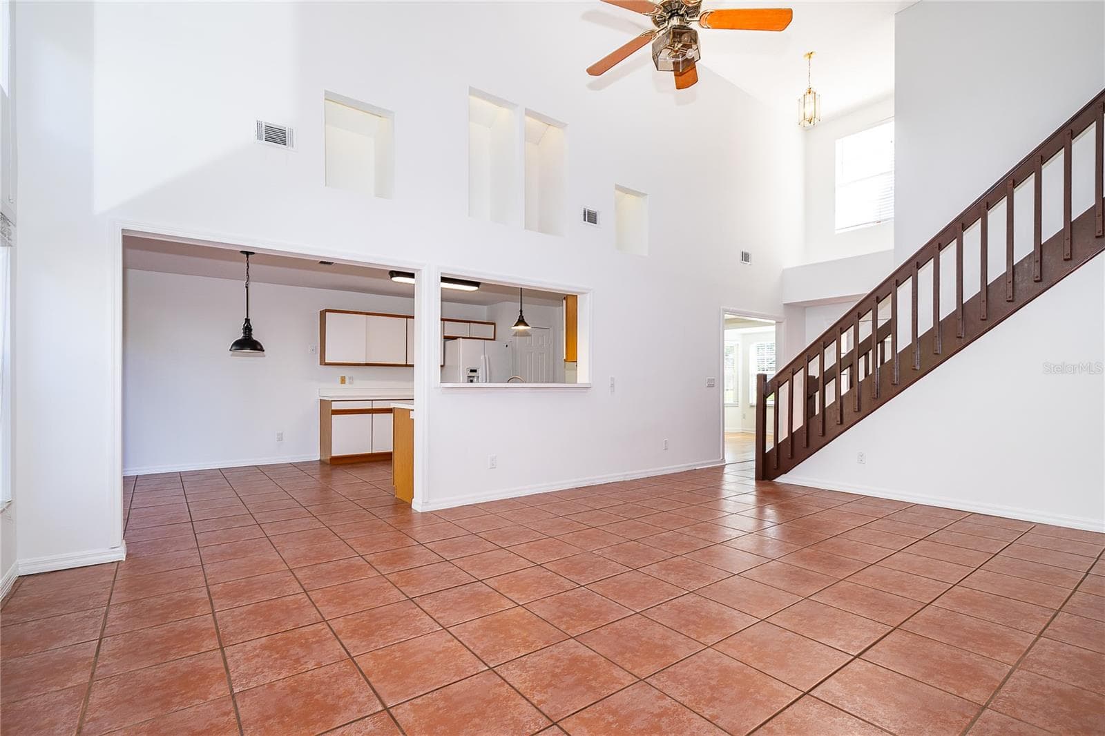 Light/Bright and Open - 696 REMINGTON OAK DR, LAKE MARY