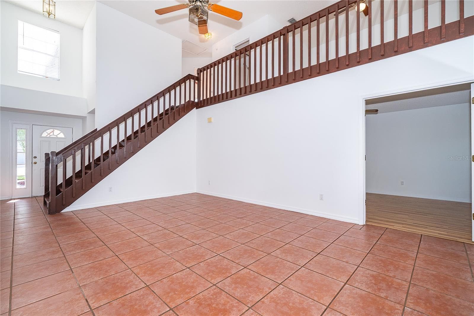 Lots of Natural Light! - 696 REMINGTON OAK DR, LAKE MARY