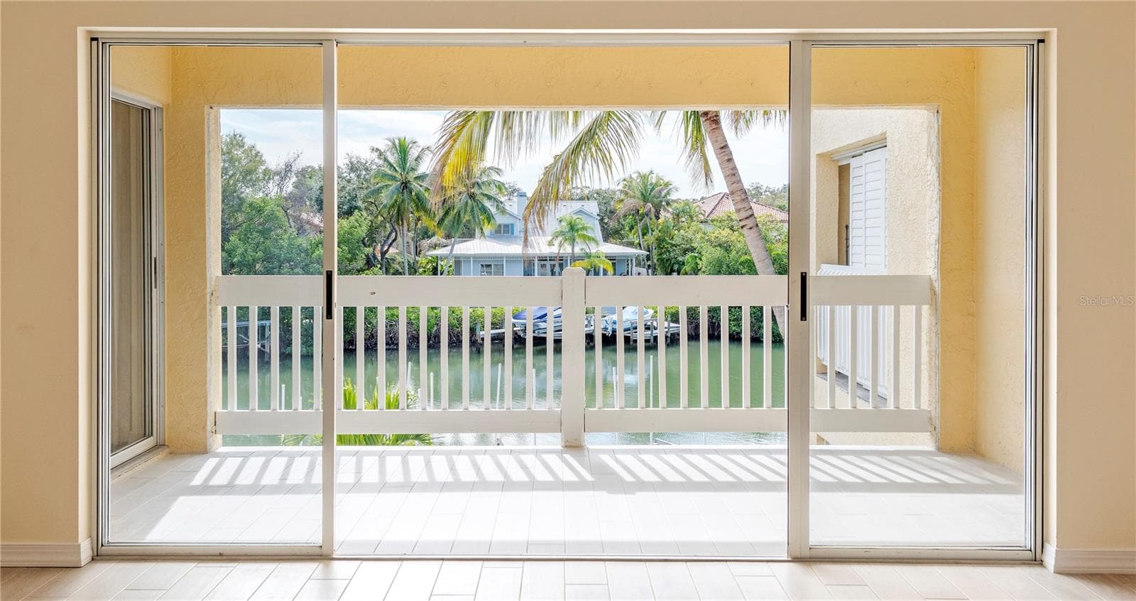 Condominium at 870 HUDSON AVE #870, SARASOTA, photo 3 of 25