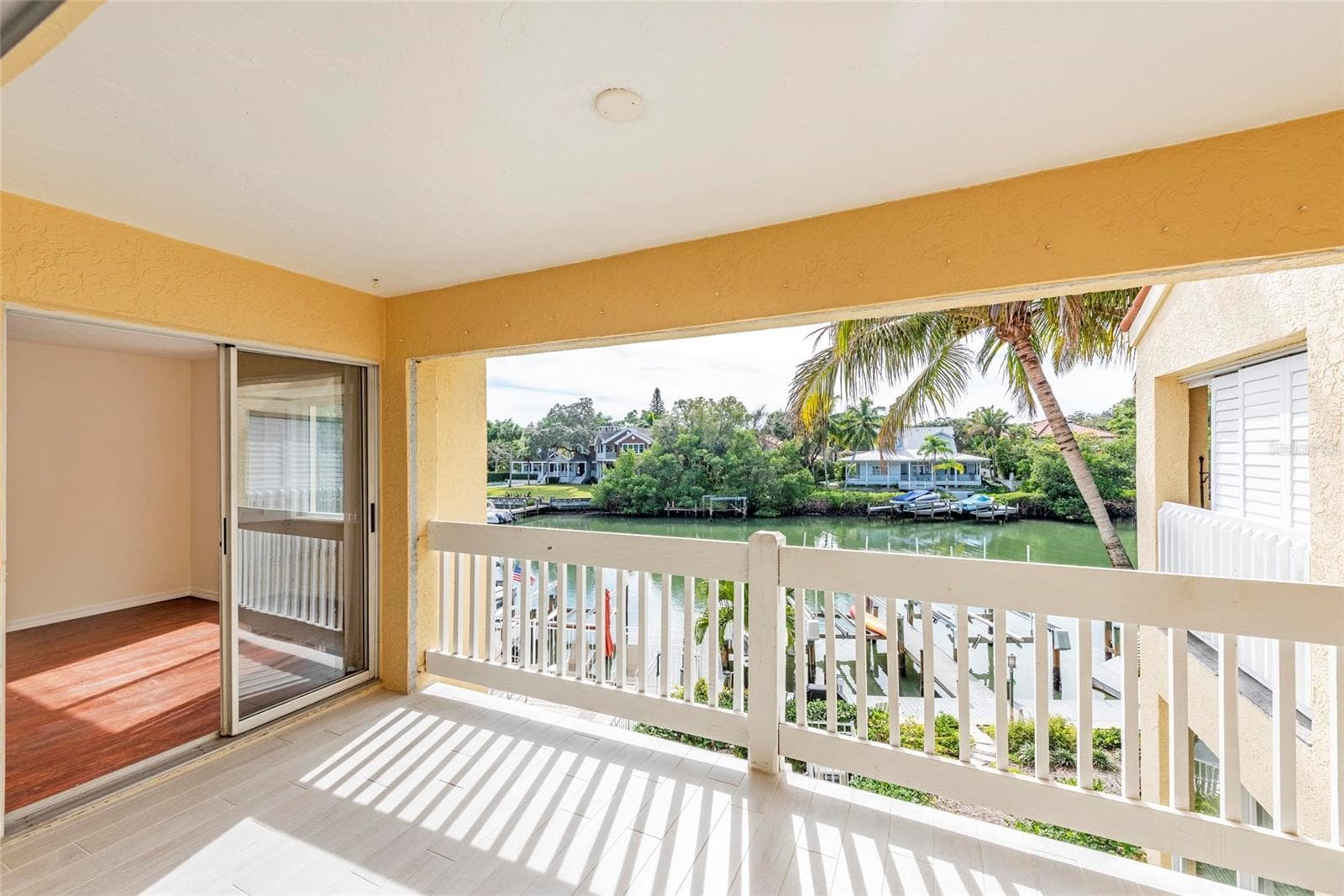 Condominium at 870 HUDSON AVE #870, SARASOTA, photo 4 of 25