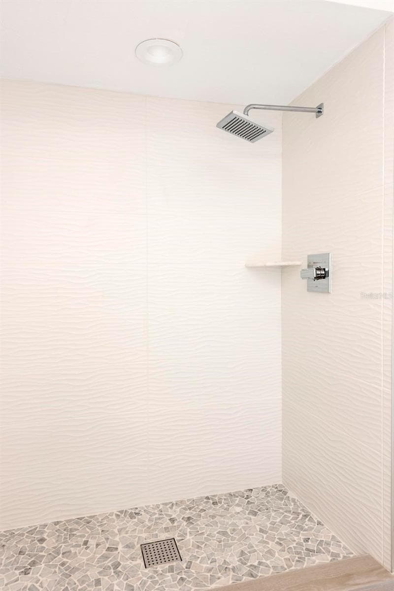 Condominium at 870 HUDSON AVE #870, SARASOTA, photo 16 of 25