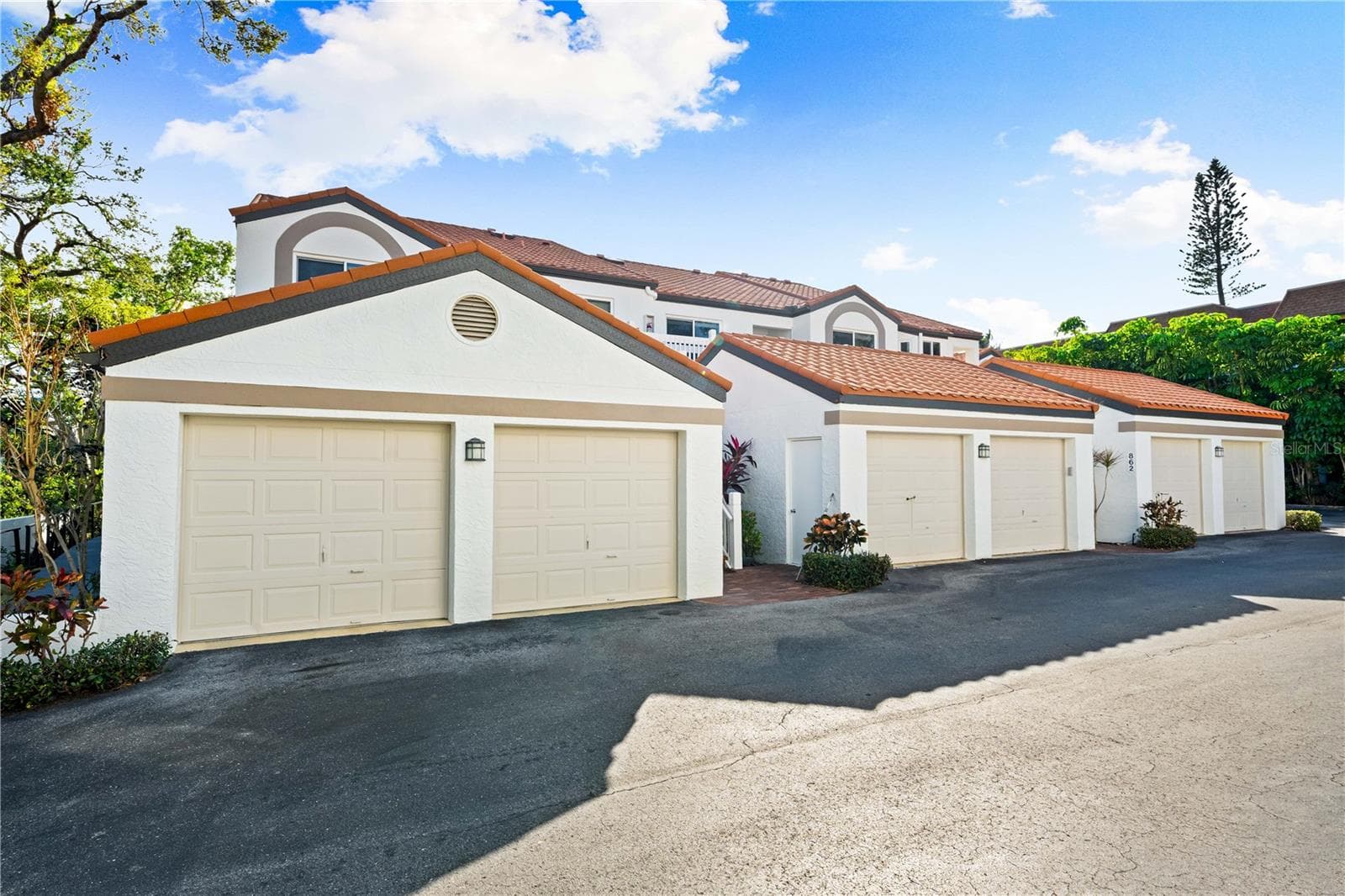 Condominium at 870 HUDSON AVE #870, SARASOTA, photo 18 of 25