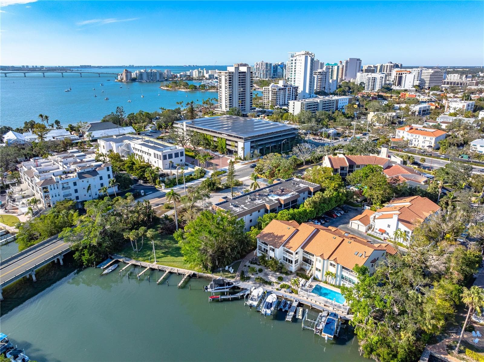 Condominium at 870 HUDSON AVE #870, SARASOTA, photo 23 of 25