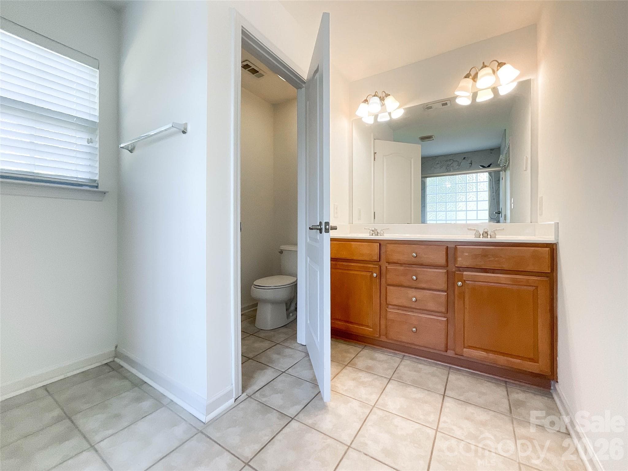 Single Family Residence at 1112 Tranquil Falls Lane, Matthews, photo 36 of 45