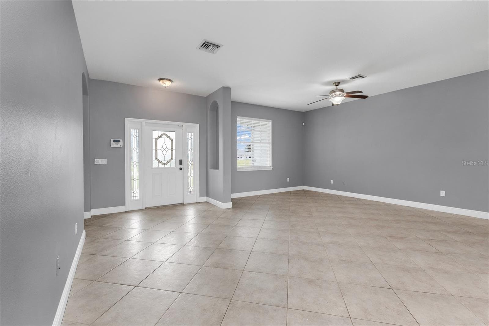Open floor plan to livingroom - 2739 ATWATER DR, NORTH PORT