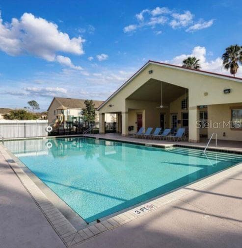 Single Family Residence at 2704 CLUB CORTILE CIR, KISSIMMEE, photo 32 of 33