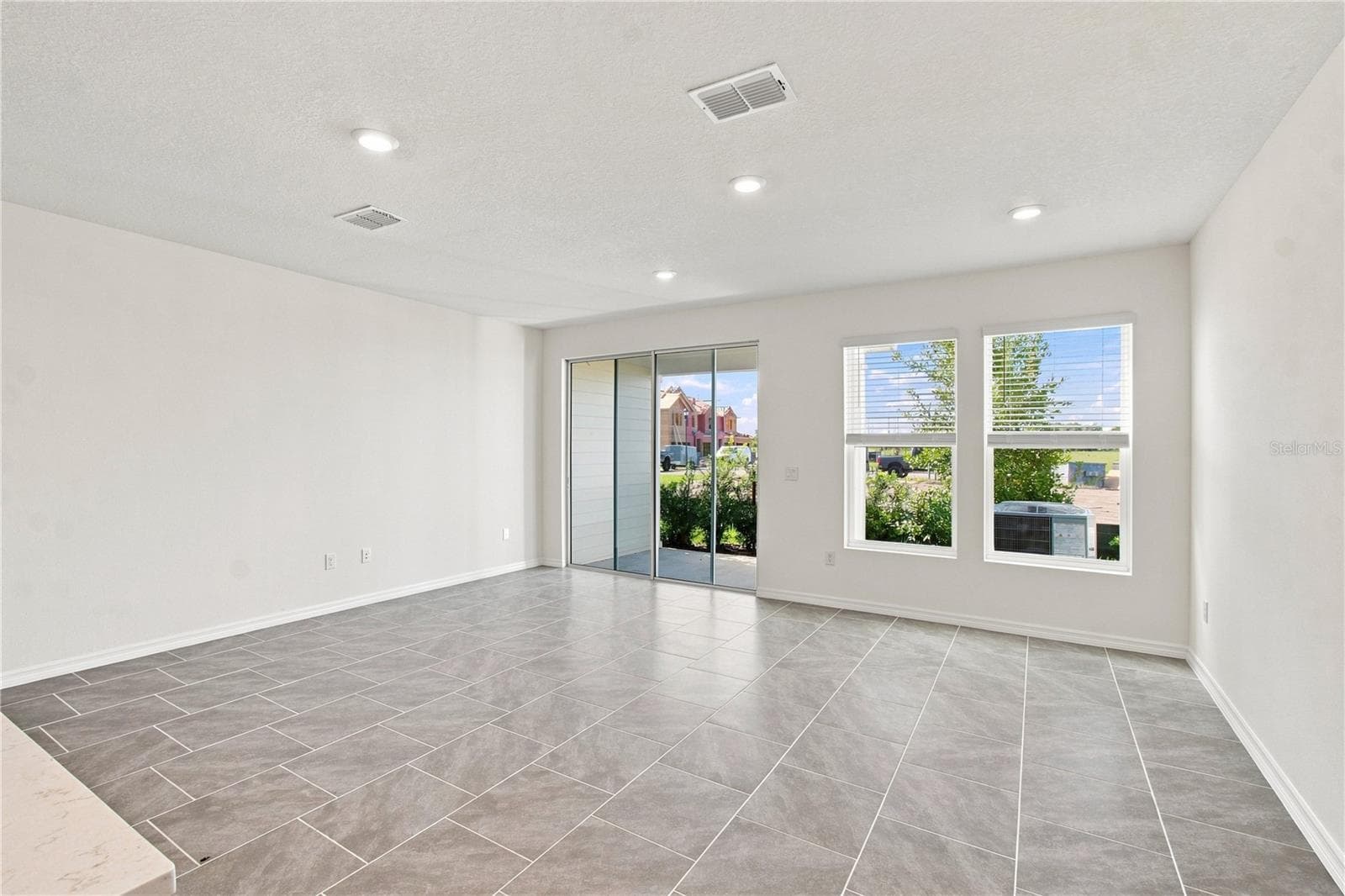 Family Room - 6355 JENSEN VIEW AVE, APOLLO BEACH