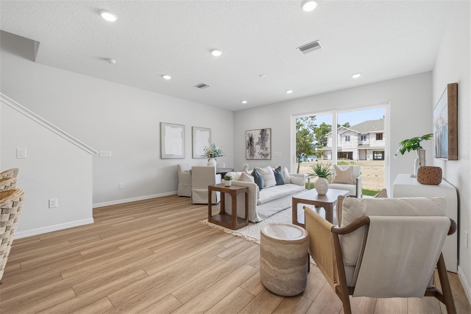 Great room - model home - 5817 ANGELA LEYLA PL, RIVERVIEW