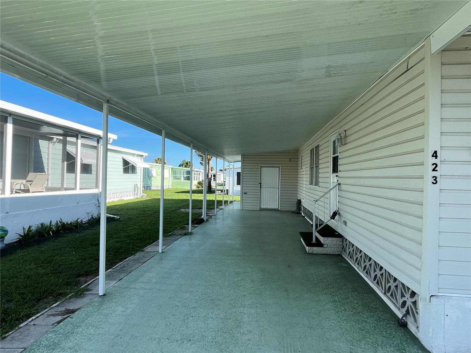 Manufactured Home at 423 CERVINA DR, VENICE, photo 3 of 38