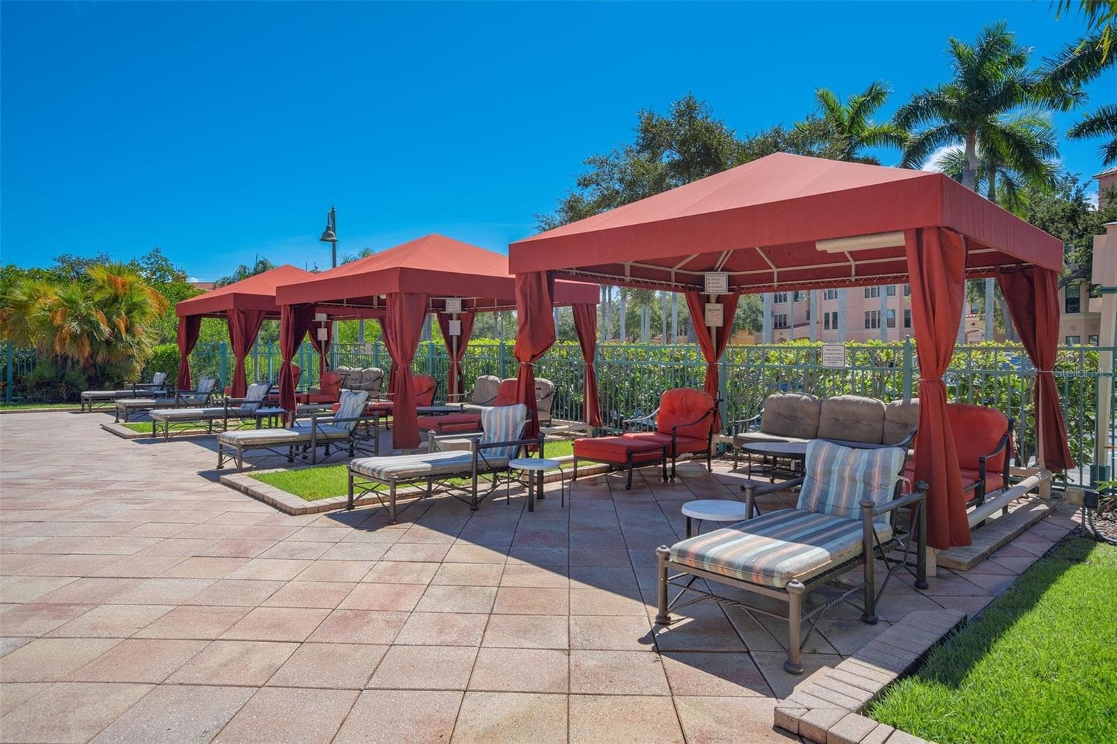 Pool cabanas - 2730 VIA TIVOLI #334B, CLEARWATER