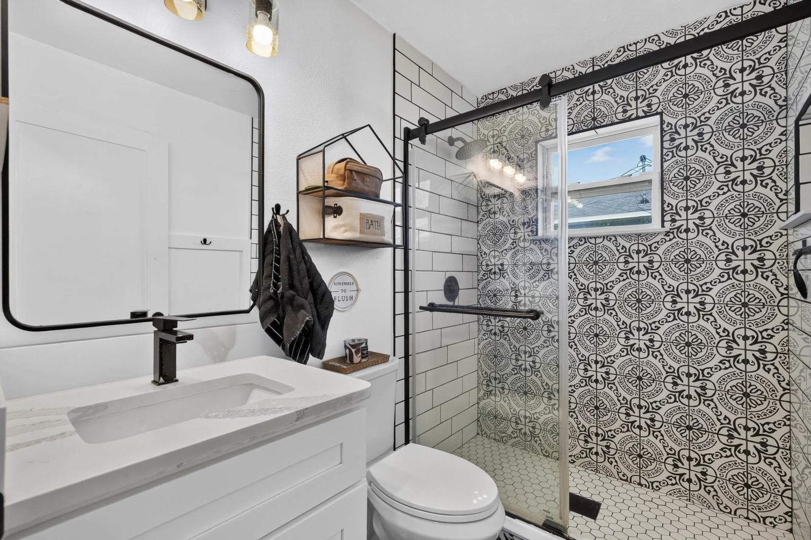 BATHROOM 2 - 3216 UMBRELLA TREE, EDGEWATER