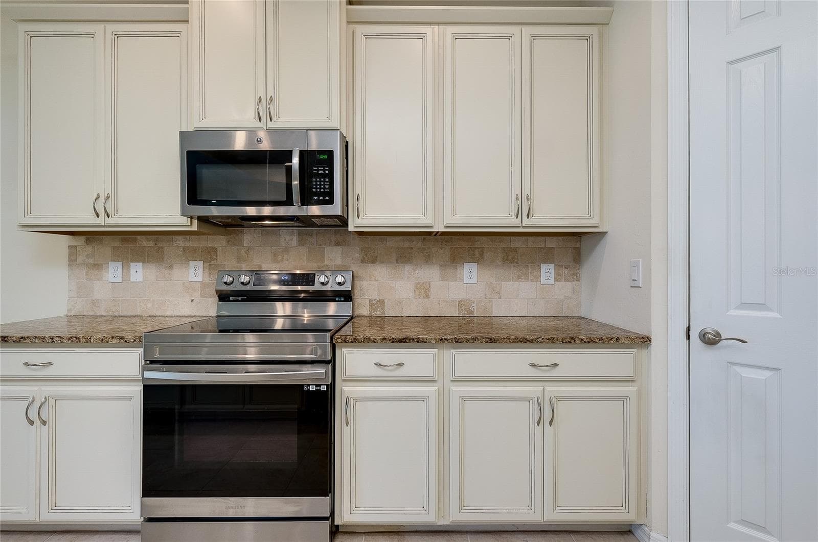 Single Family Residence at 11535 BLACKFIN ST, VENICE, photo 50 of 89