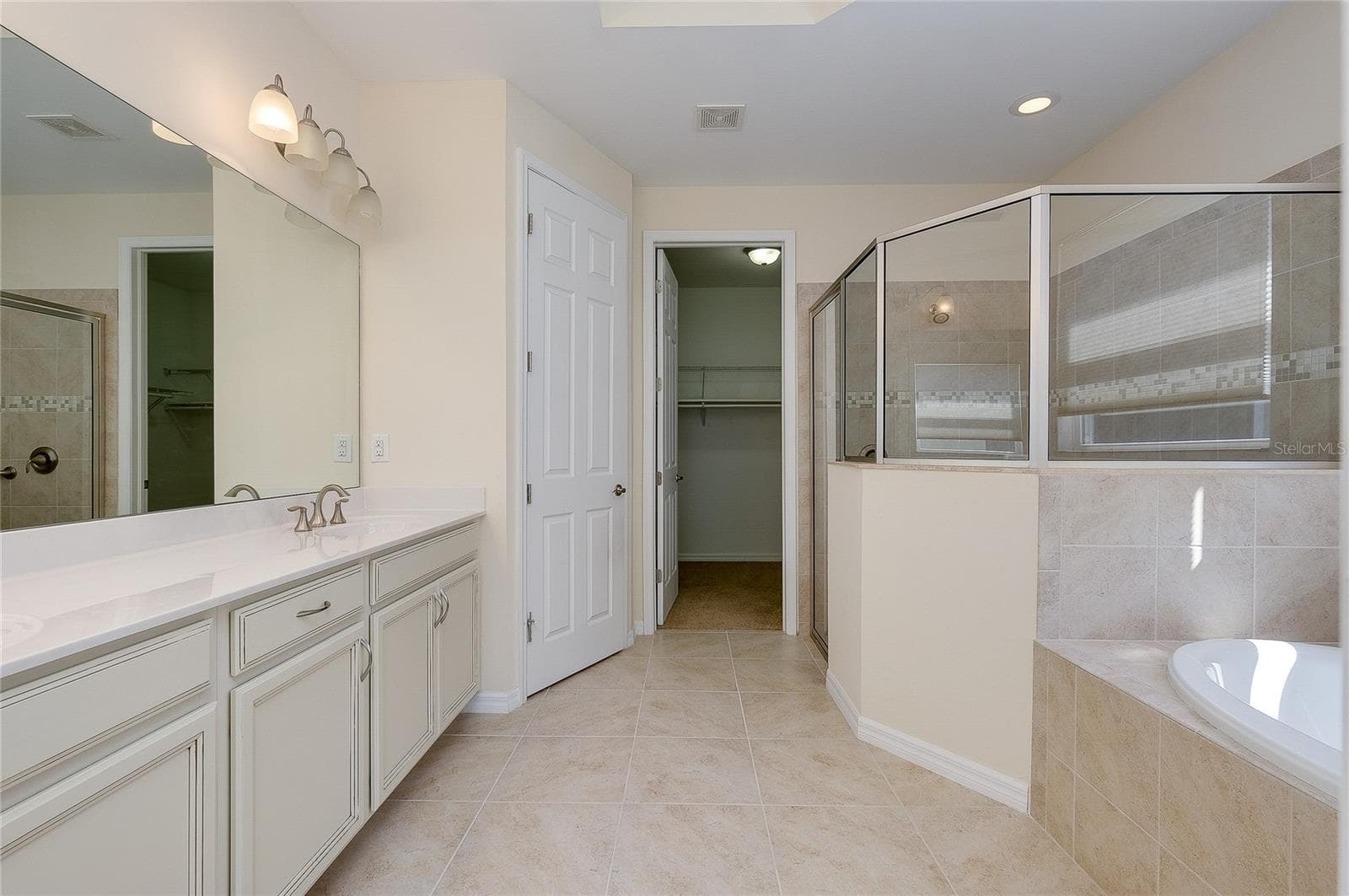 Single Family Residence at 11535 BLACKFIN ST, VENICE, photo 62 of 89