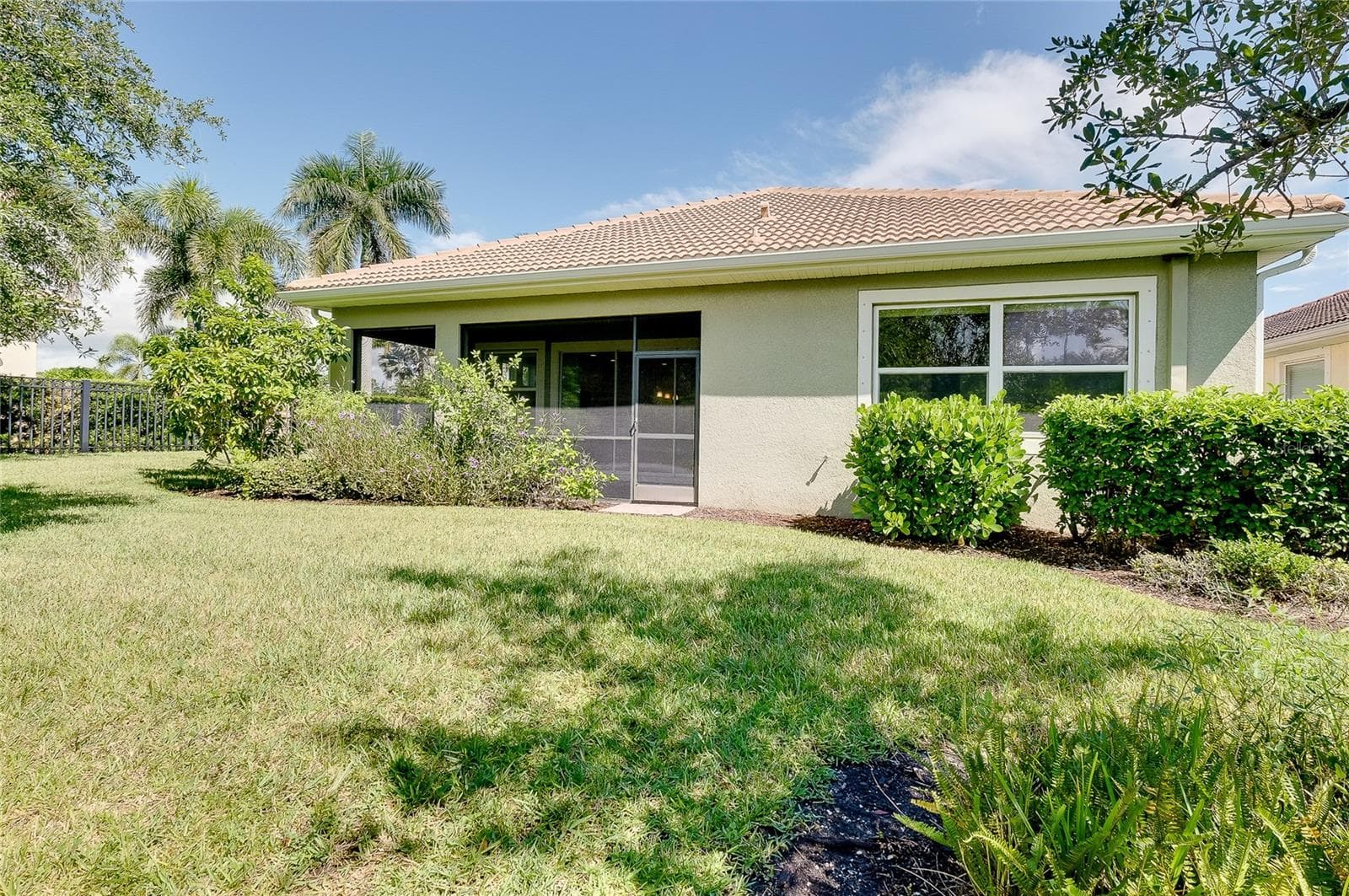 Single Family Residence at 11535 BLACKFIN ST, VENICE, photo 86 of 89