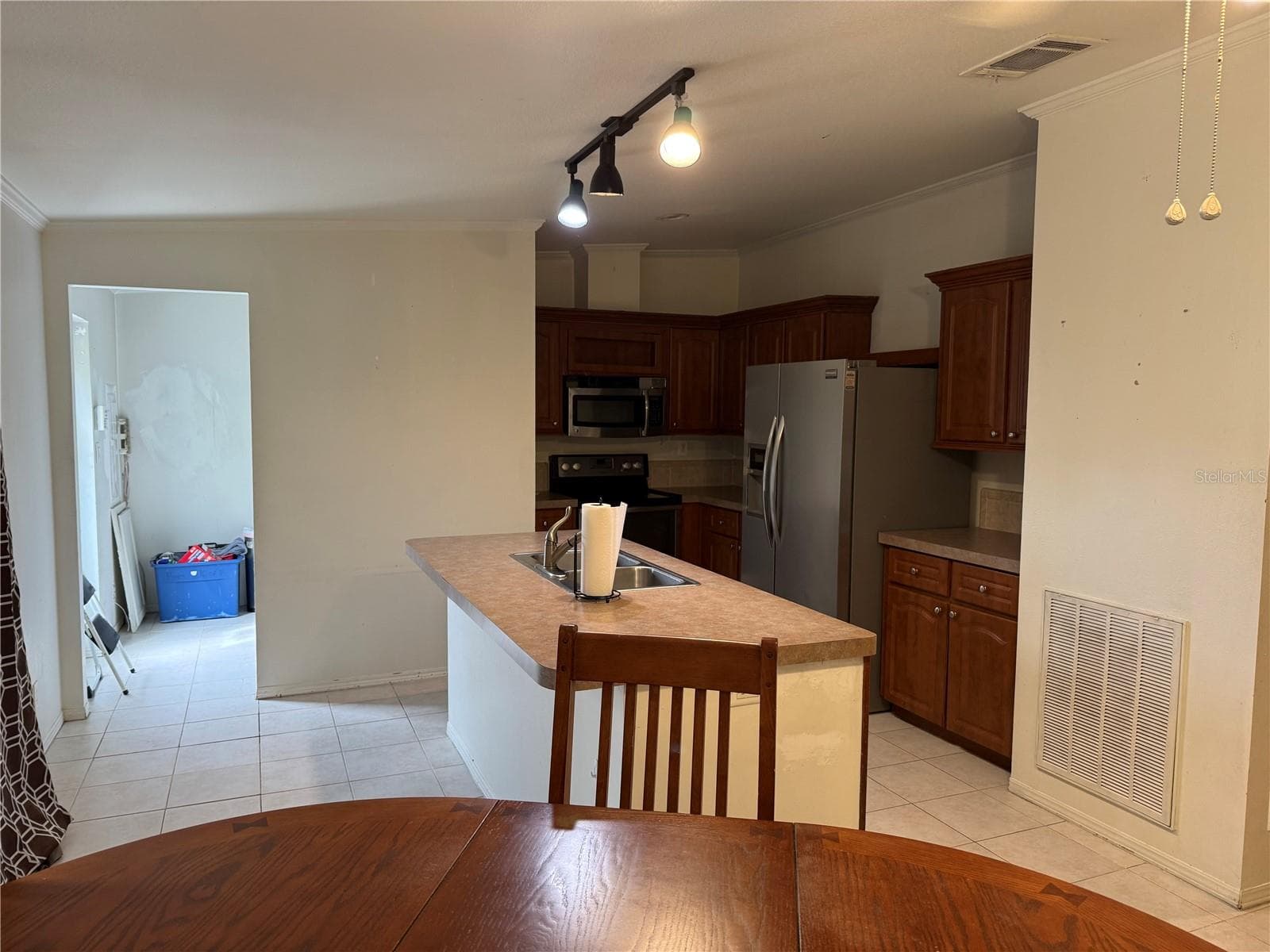 Manufactured Home at 4119 SE LEMON AVE, HIGHLAND CITY, photo 7 of 18
