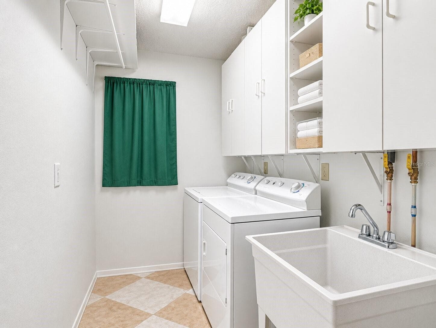 Half Duplex at 5031 BARRINGTON CIR #601, SARASOTA, photo 13 of 22