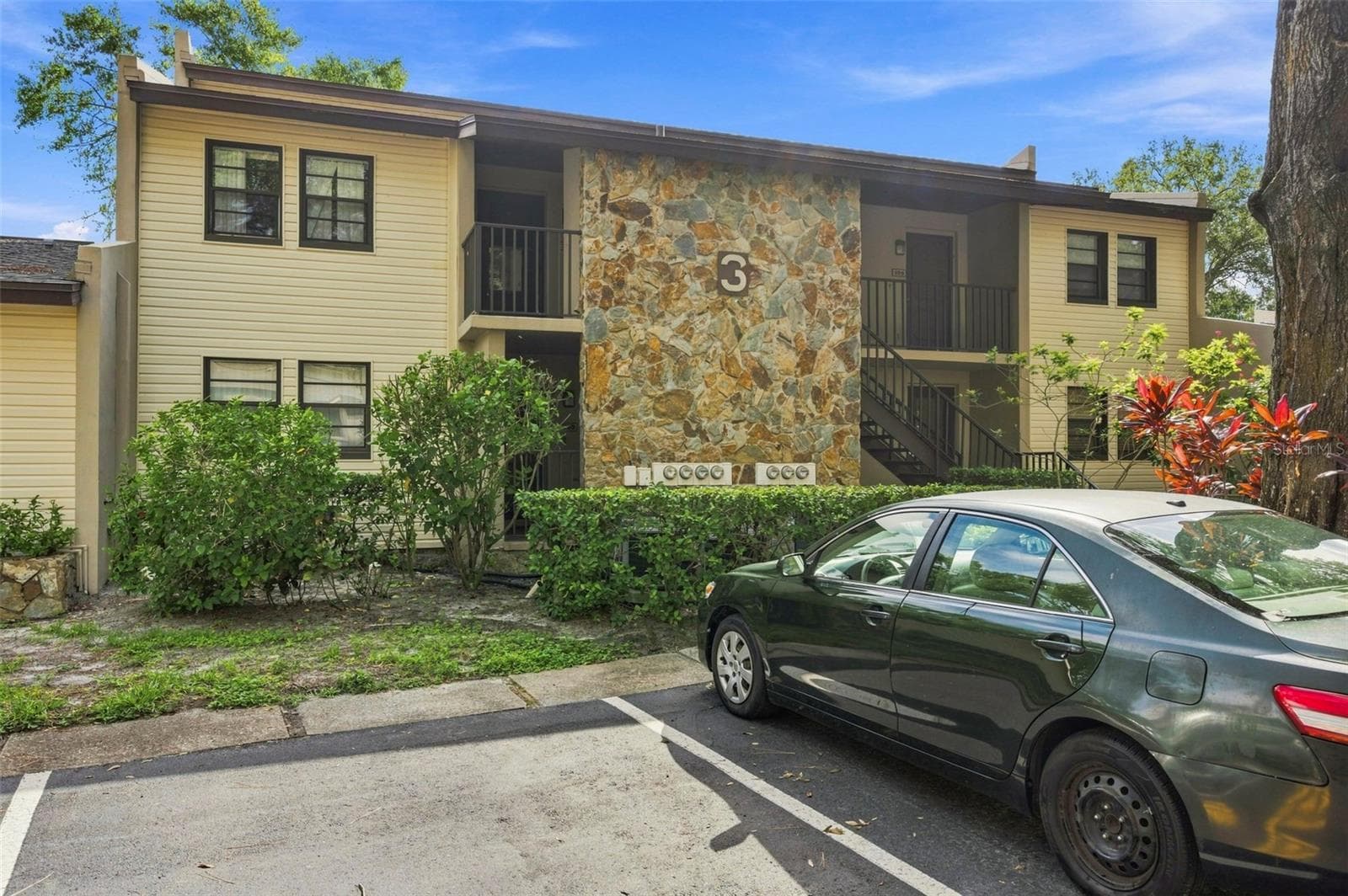 Condominium at 1000 TARPON WOODS BLVD #302, PALM HARBOR, photo 3 of 60