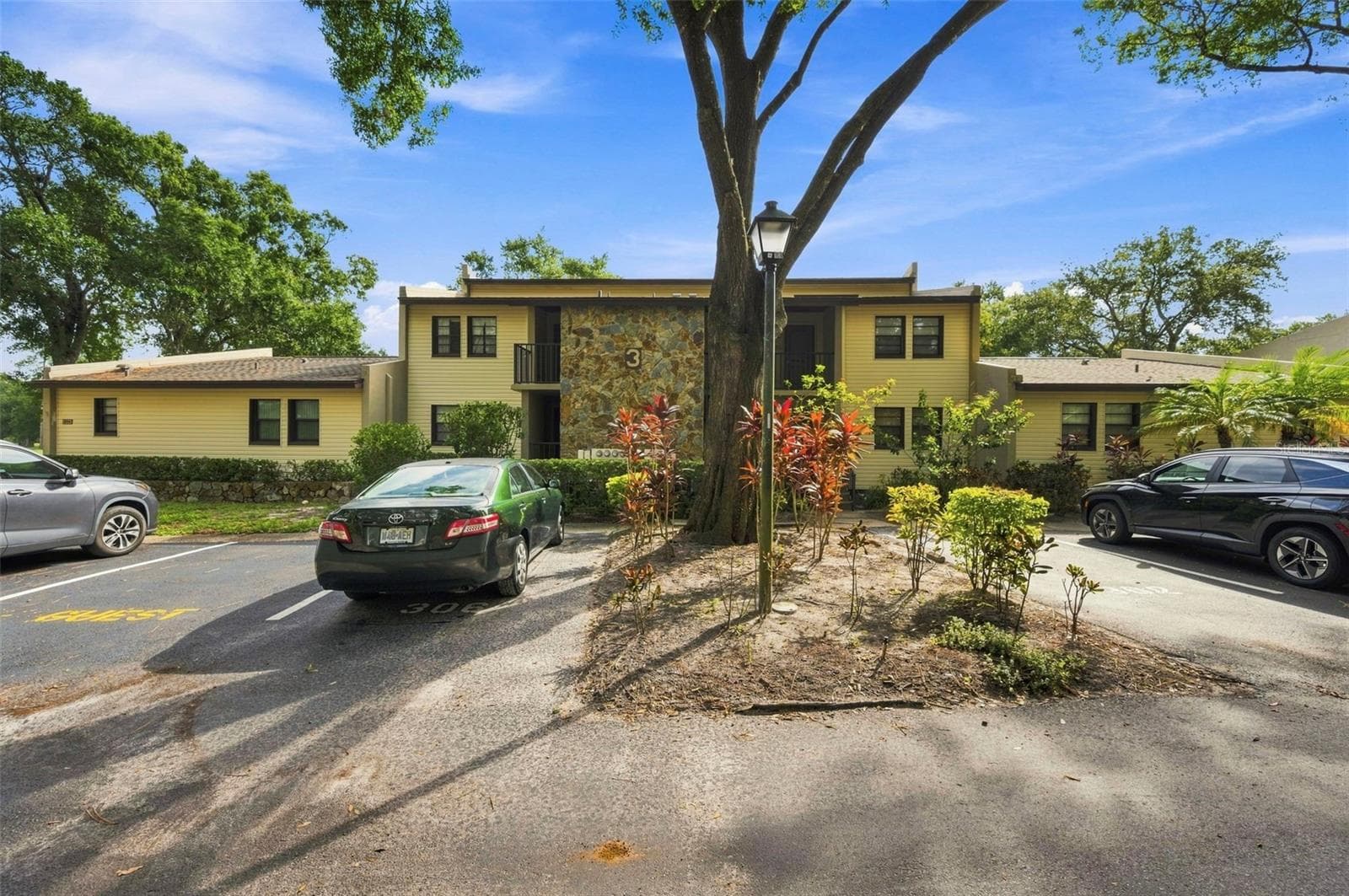 Condominium at 1000 TARPON WOODS BLVD #302, PALM HARBOR, photo 5 of 60